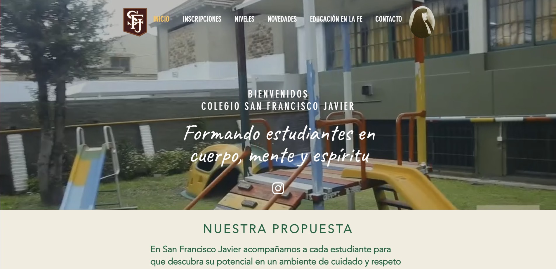 Vista del sitio web del Colegio San Francisco Javier